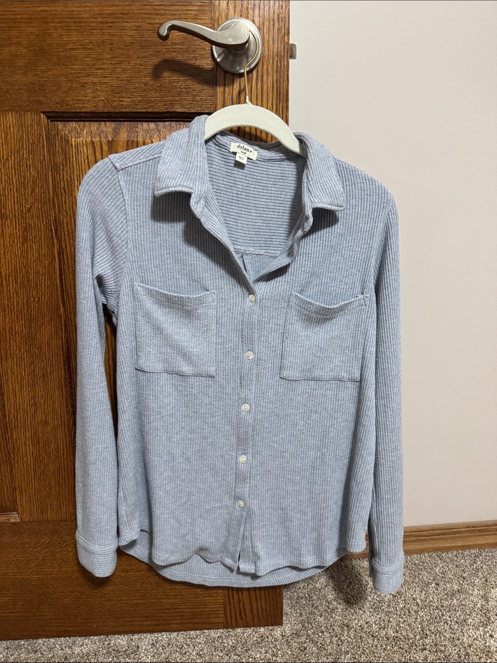 Dylan knit button shirt small light blue